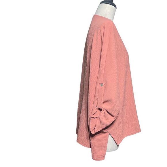 Entro 3/4 Roll Tab Sleeve Oversized Rose Pink Low plunging Blouse Size Small - Picture 3 of 4